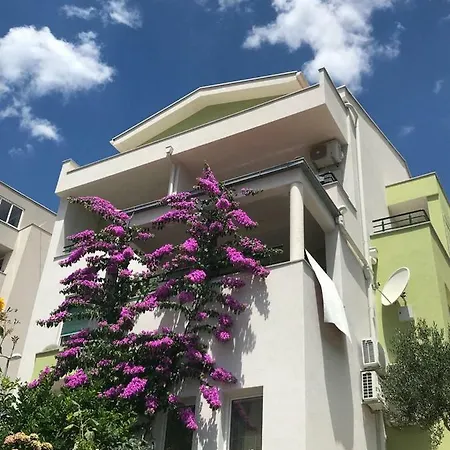 Family Jovic Apartment *