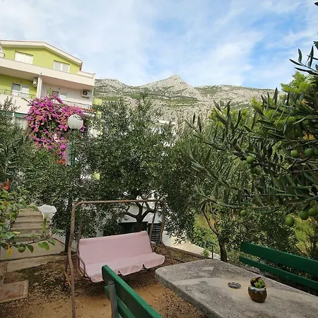 Apartment Family Jovic Makarska