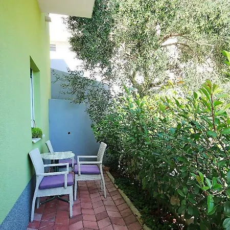 Apartment Family Jovic Makarska